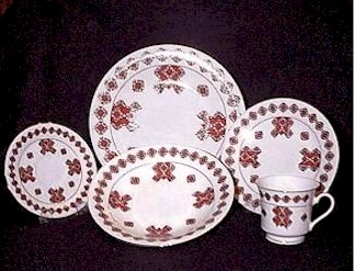 PORCELAIN DINNER SET (40 PIECE PIECE)
